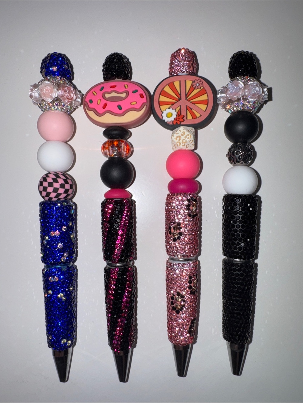(1) Handmade beaded pen - Picture 2 of 4